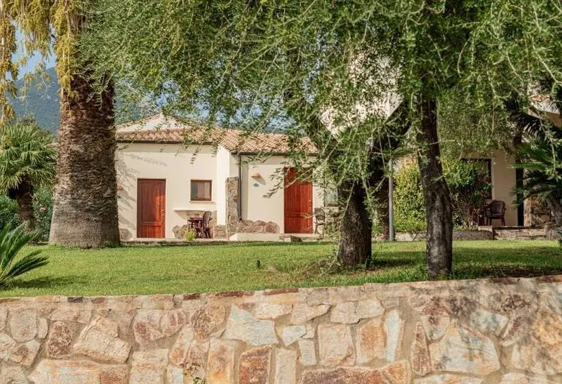 اتاق استاندارد سه نفره, Club Esse Cala Gonone