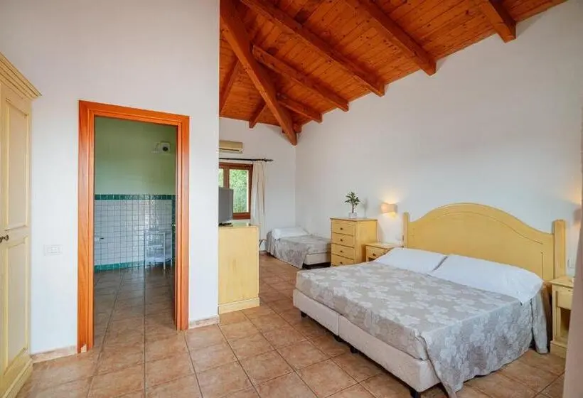 اتاق استاندارد سه نفره, Club Esse Cala Gonone