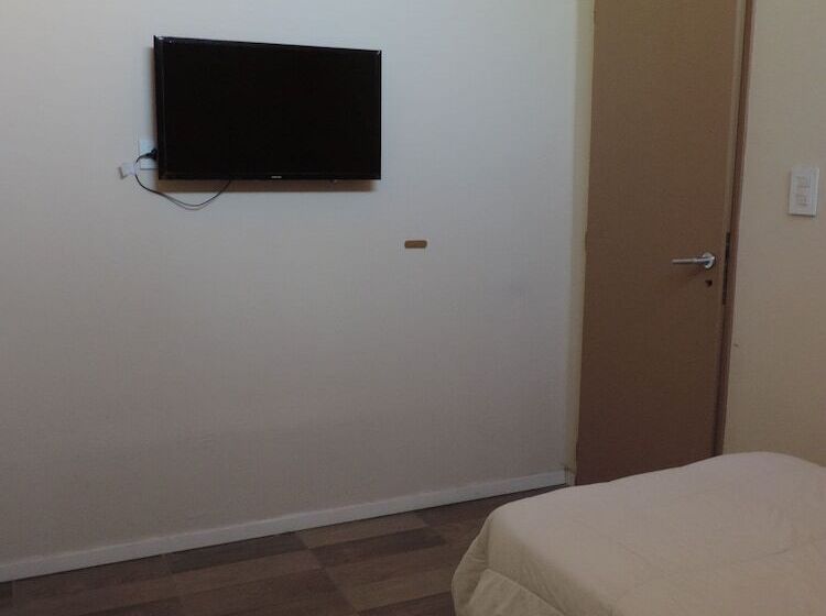 غرفة قياسية فردية, Dakar