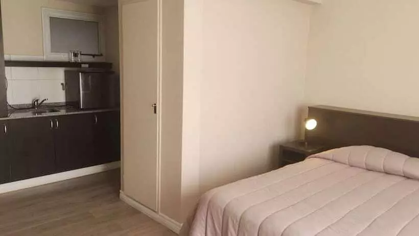اتاق استاندارد یک نفره, Dakar