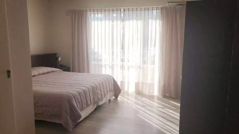 اتاق استاندارد یک نفره, Dakar
