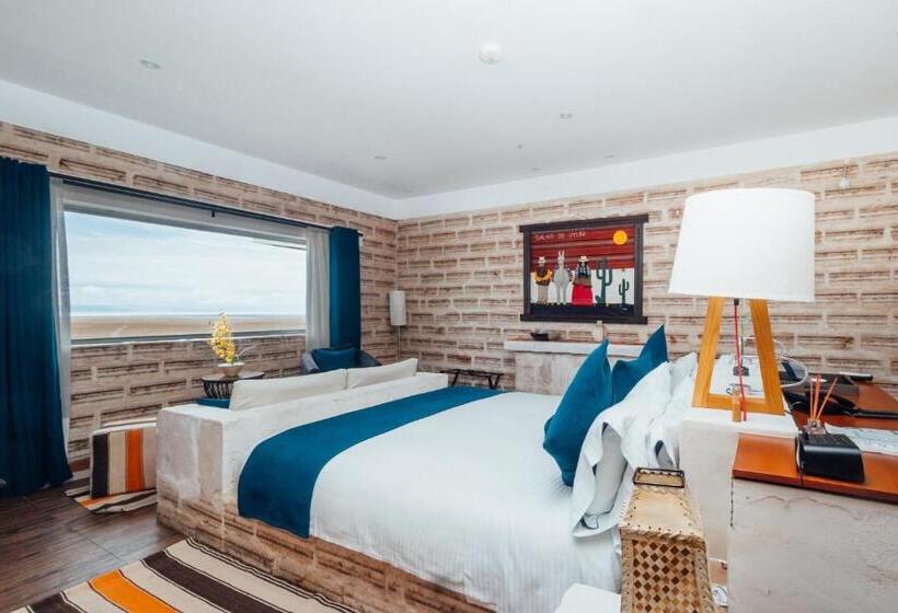 اتاق لوکس با چشمانداز دریاچه, De Sal Luna Salada