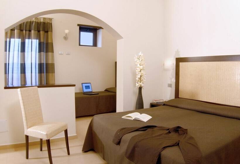 Standard Quadruple Room