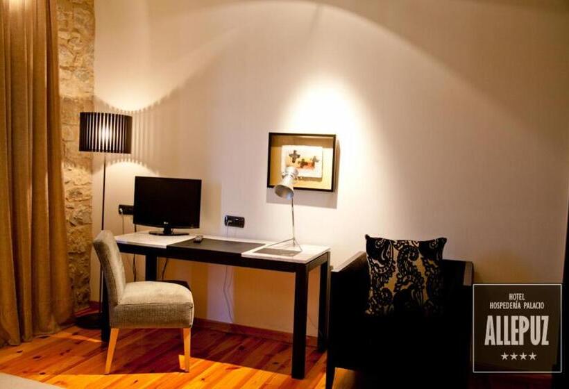 غرفة سوبيريور عائلية, Hospedería Palacio De Allepuz