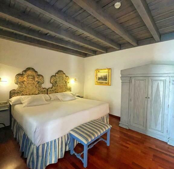 اتاق کلاسیک, Las Casas De La Judería De Córdoba