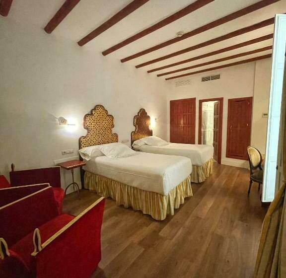 اتاق کلاسیک, Las Casas De La Judería De Córdoba