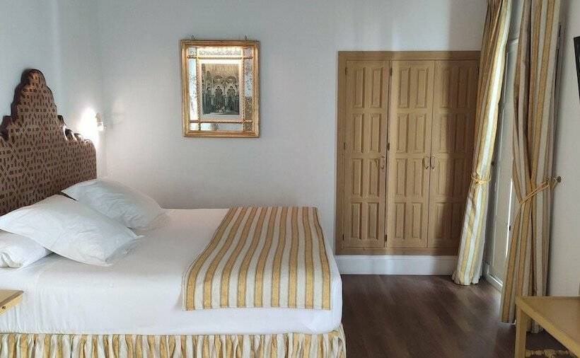 اتاق کلاسیک, Las Casas De La Judería De Córdoba