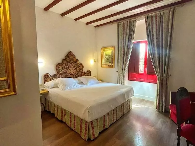 اتاق کلاسیک, Las Casas De La Judería De Córdoba
