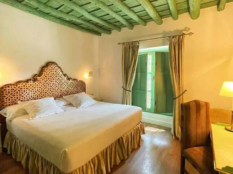 اتاق کلاسیک, Las Casas De La Judería De Córdoba