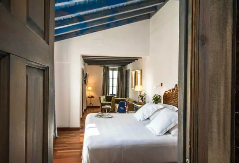 سوییت جونیور, Las Casas De La Judería De Córdoba