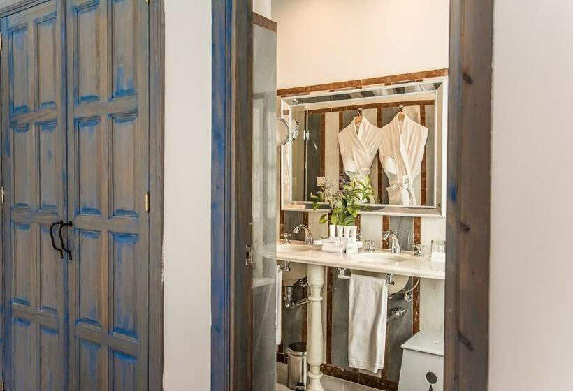 سوییت جونیور, Las Casas De La Judería De Córdoba