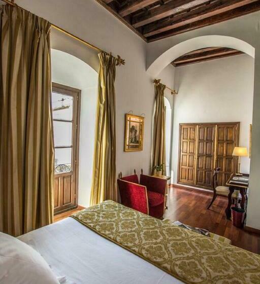 اتاق لوکس, Las Casas De La Judería De Córdoba