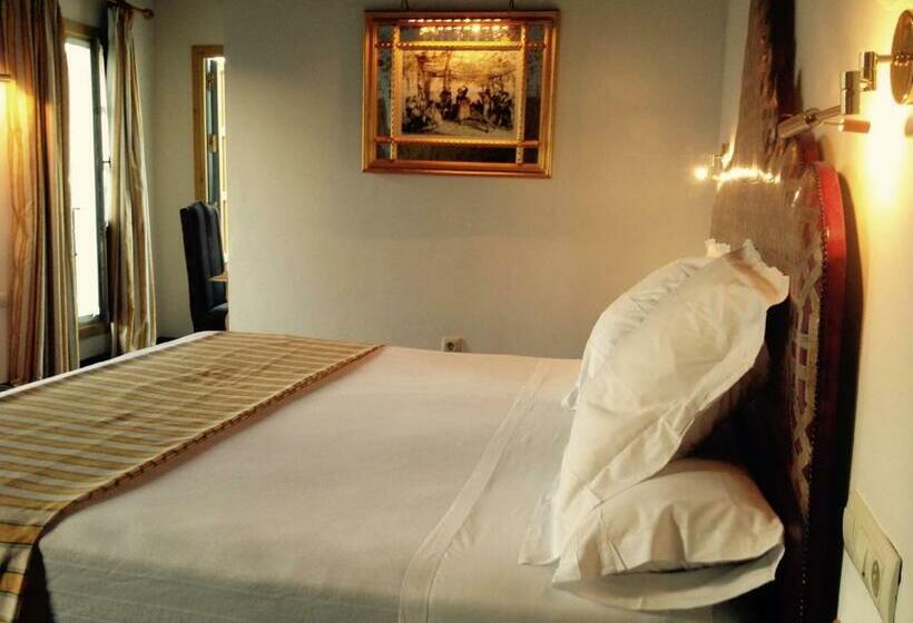 اتاق لوکس, Las Casas De La Judería De Córdoba