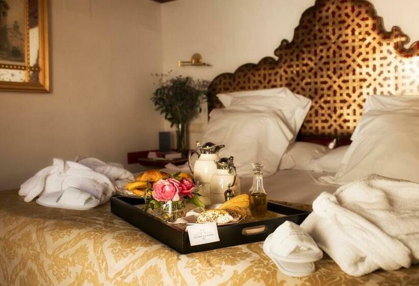 اتاق لوکس, Las Casas De La Judería De Córdoba