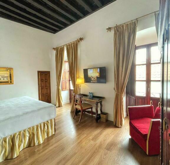 اتاق لوکس, Las Casas De La Judería De Córdoba