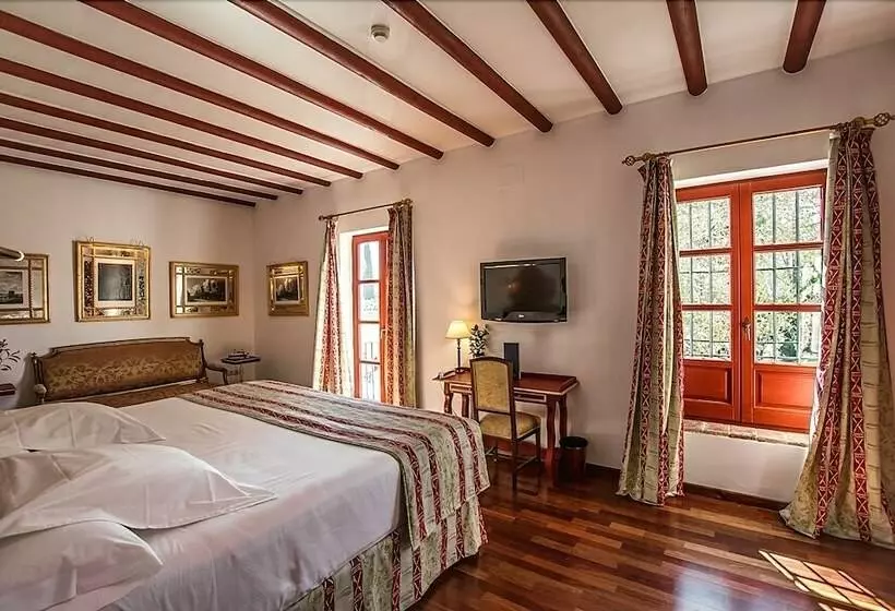 اتاق لوکس, Las Casas De La Judería De Córdoba