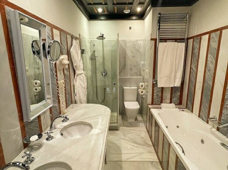 اتاق لوکس, Las Casas De La Judería De Córdoba