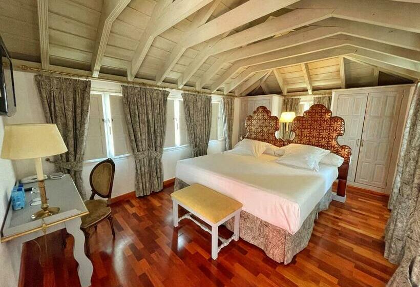اتاق پنت هاوس, Las Casas De La Judería De Córdoba