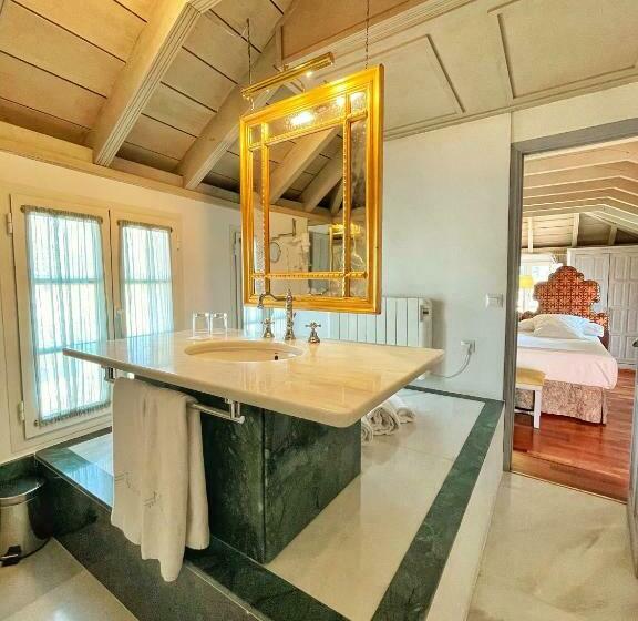 اتاق پنت هاوس, Las Casas De La Judería De Córdoba