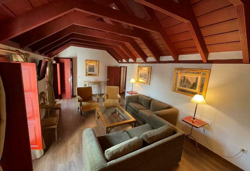 سوئیت جونیور با چشمانداز, Las Casas De La Judería De Córdoba