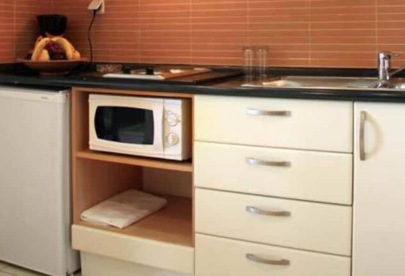 استودیوی استاندارد, Le Monaco Hôtel & Thalasso