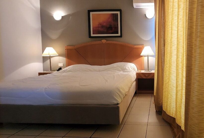 استودیوی استاندارد, Le Monaco Hôtel & Thalasso