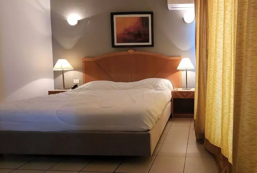 استودیوی استاندارد, Le Monaco Hôtel & Thalasso