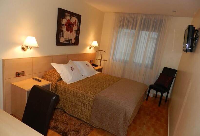 اتاق استاندارد, Les Truites Adults Only