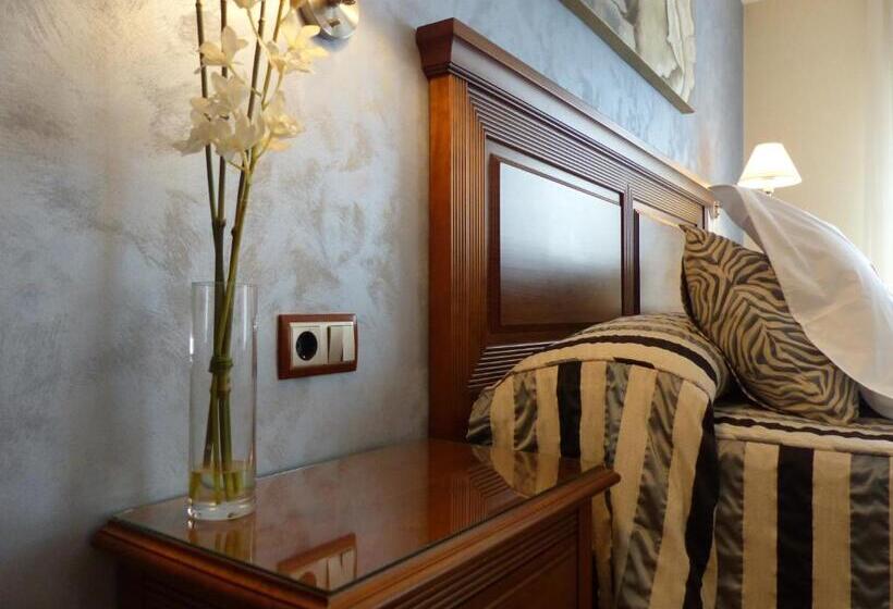 سوییت, Les Truites Adults Only