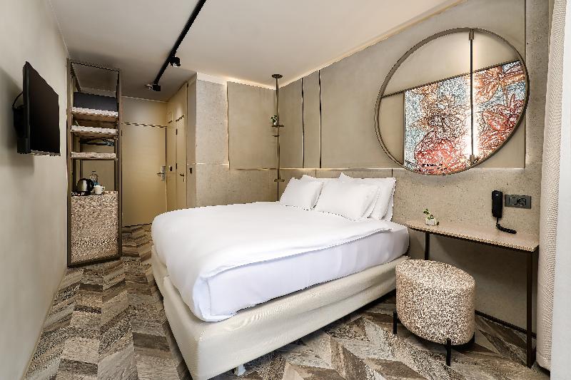 Номер Стандарт, Malmaison Reading