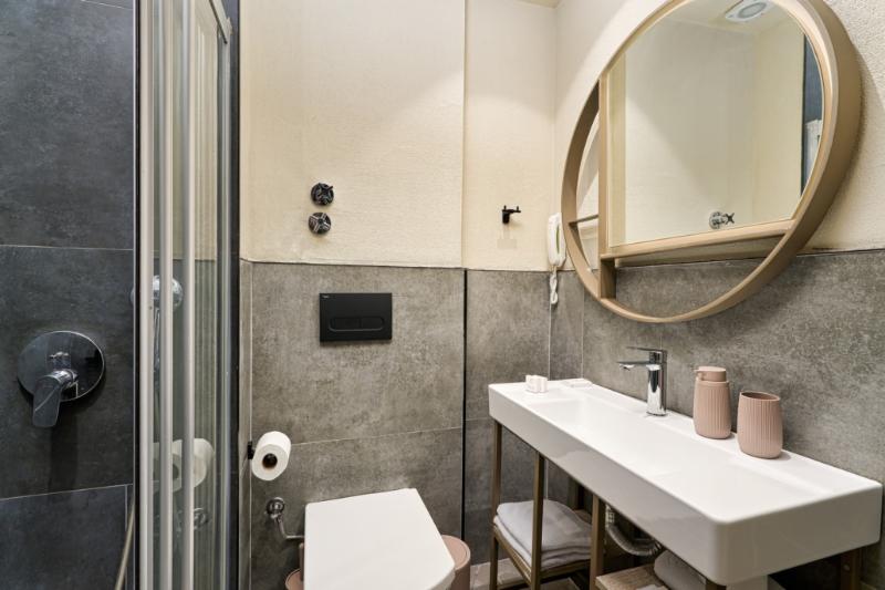 Номер Стандарт, Malmaison Reading