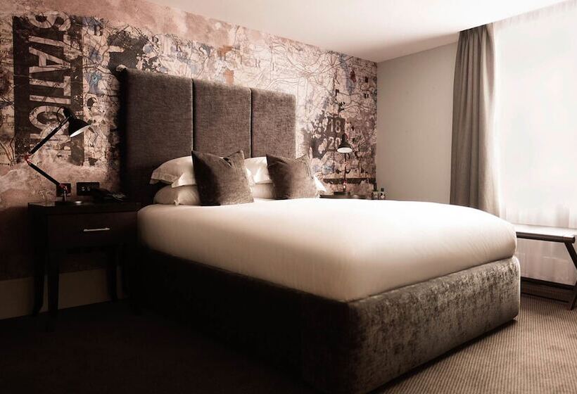 Номер Стандарт, Malmaison Reading