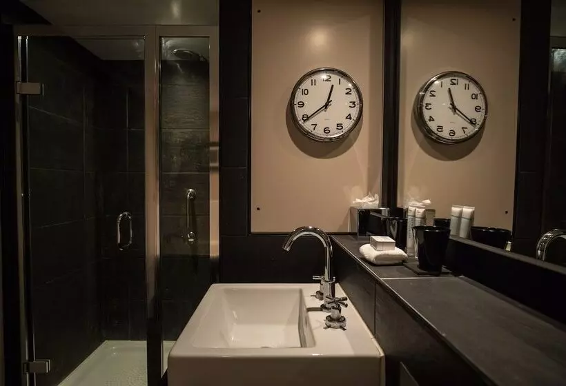 Club-huone, Malmaison Reading