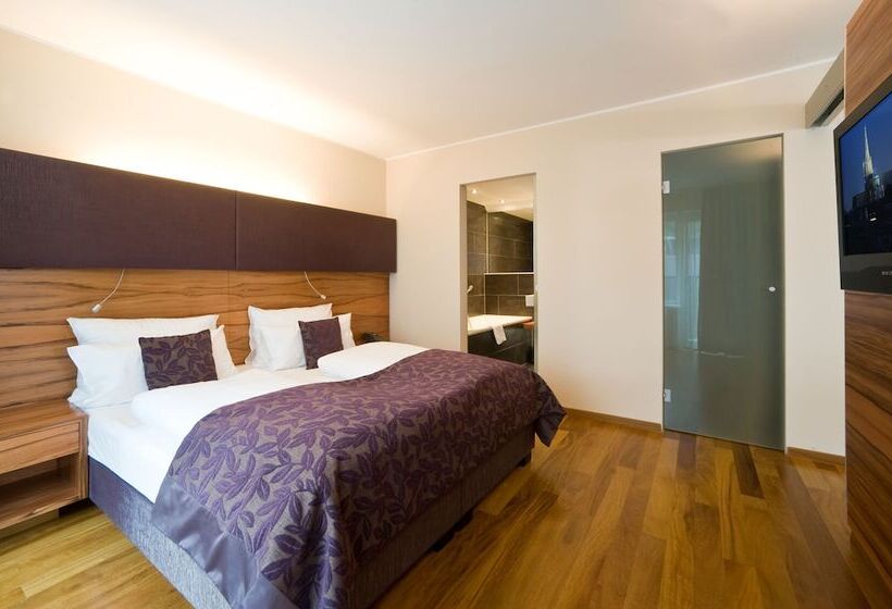 套房, Pakat Suites