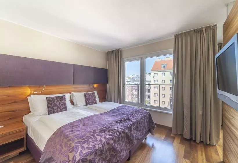 سوییت, Pakat Suites