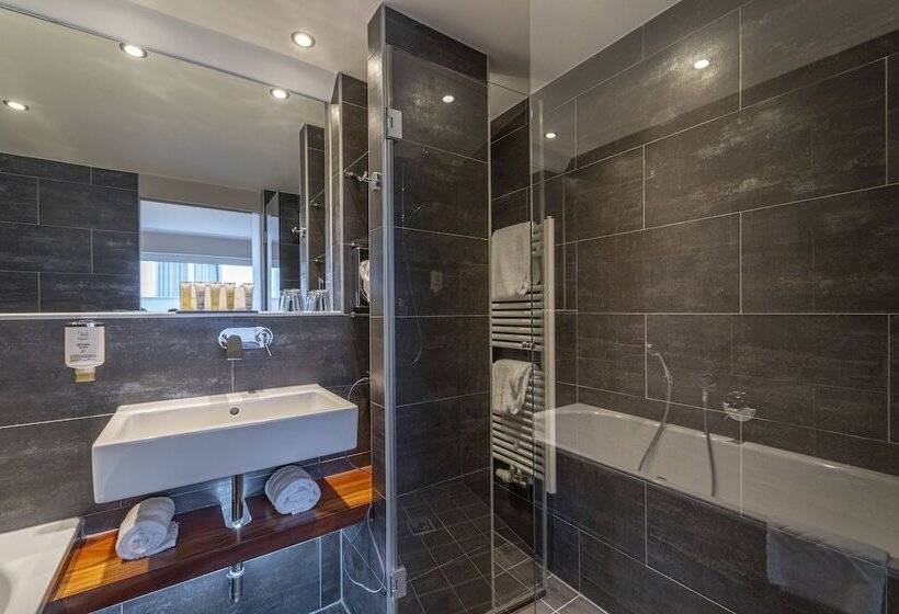 سوییت, Pakat Suites