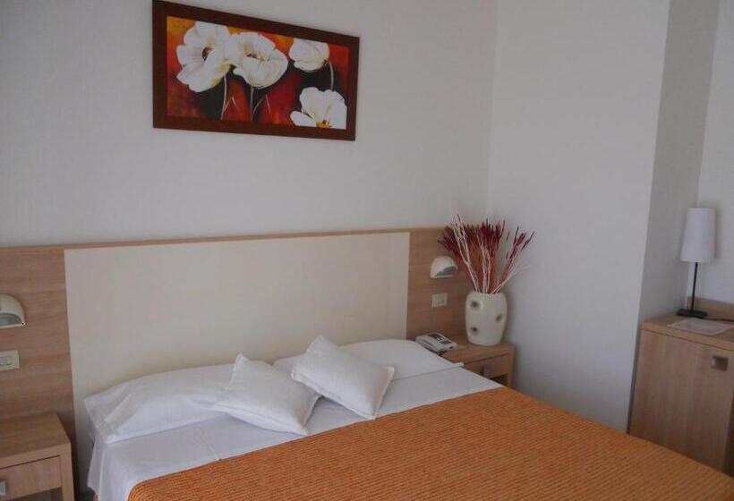 스탠다드 룸, Sahara