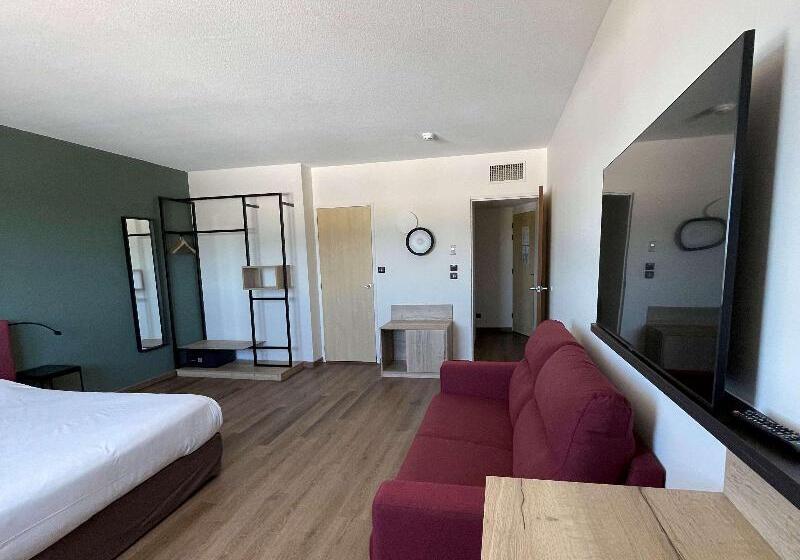 수피리어 룸, The Heritage