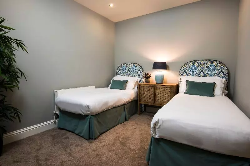1 Bedroom Penthouse Apartment, The Heritage