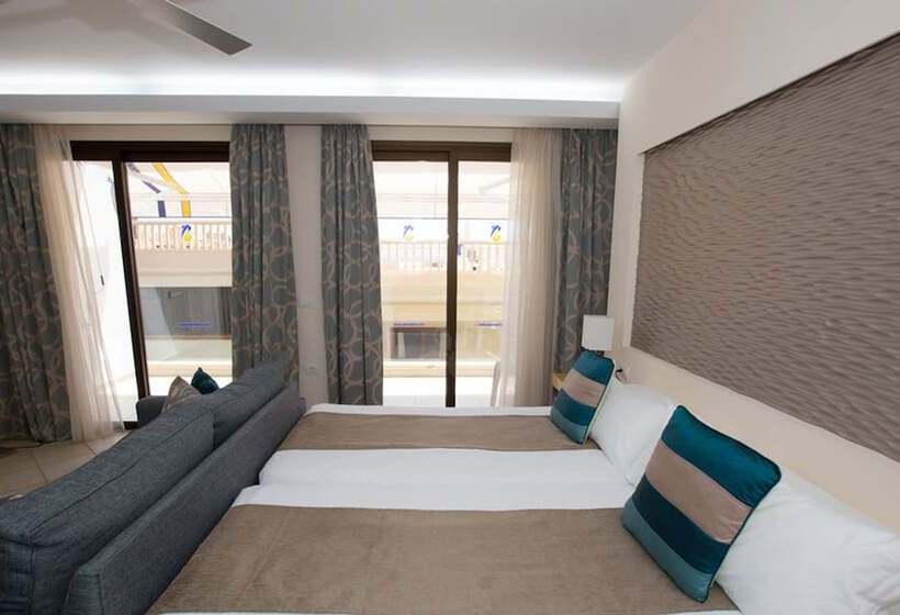 Студия Стандарт, Pearly Grey Ocean Club Apartments & Suites