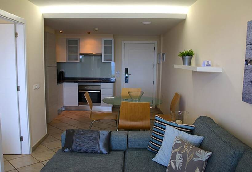 带1个卧室的带海景的公寓, Pearly Grey Ocean Club Apartments & Suites