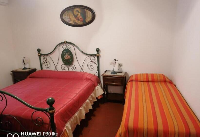 غرفة عائلية, Piane Del Bagno