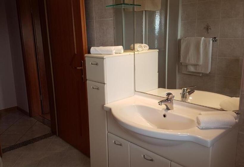 آپارتمان 2 خوابه, Rooms & Apartments Giulia