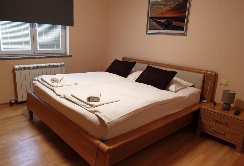 آپارتمان سوپریور 1 خوابه, Rooms & Apartments Giulia