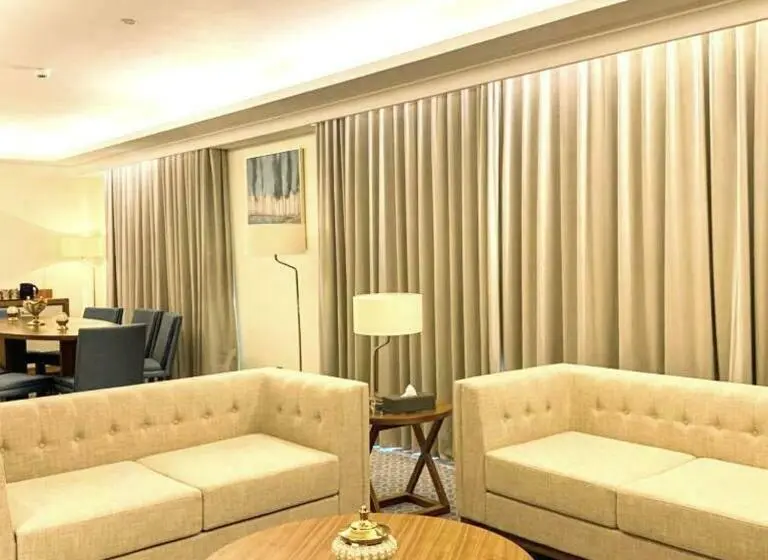 プレジデントスイートルーム, Grand Swiss Belhotel Waterfront Seef