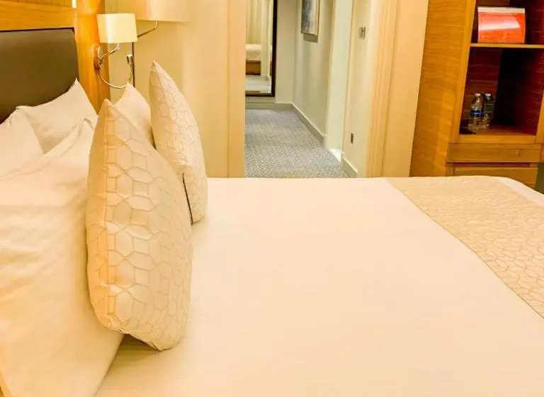 プレジデントスイートルーム, Grand Swiss Belhotel Waterfront Seef