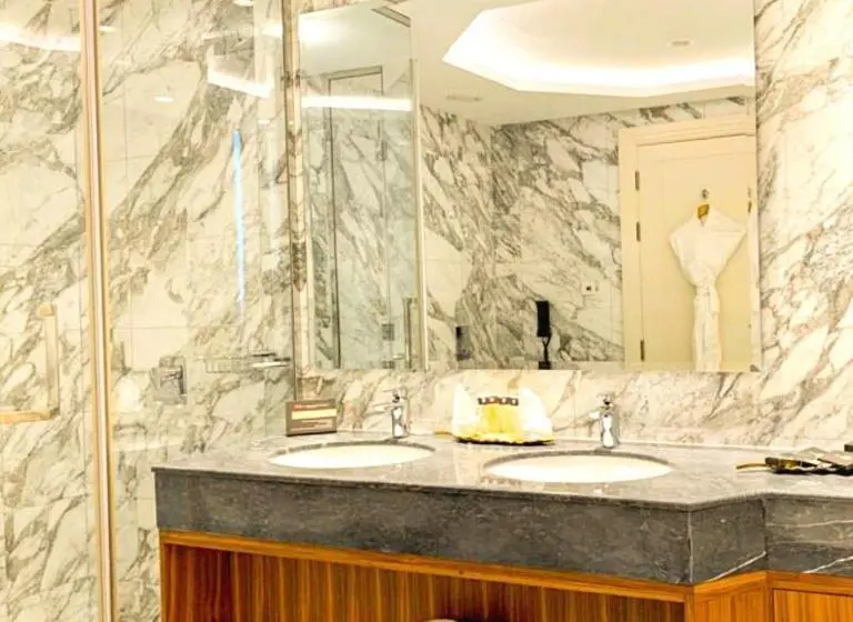 プレジデントスイートルーム, Grand Swiss Belhotel Waterfront Seef