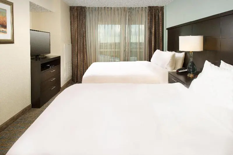 スーペリアールーム, Grand Swiss Belhotel Waterfront Seef