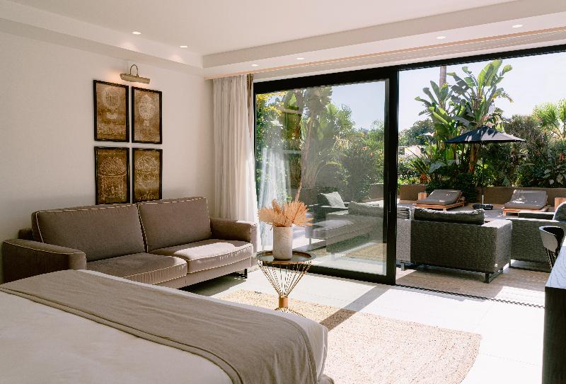 俱乐部房间, Grand Swiss Belhotel Waterfront Seef