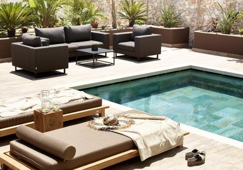 俱乐部房间, Grand Swiss Belhotel Waterfront Seef